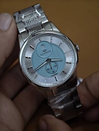 كونتيننتال سويسري • ساعة • جديد