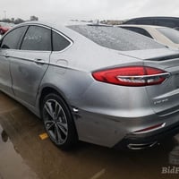 فورد فيوجن تيتانيوم 2020 للبيع لون رصاصي السياره فول مواصفات  كامره خل...