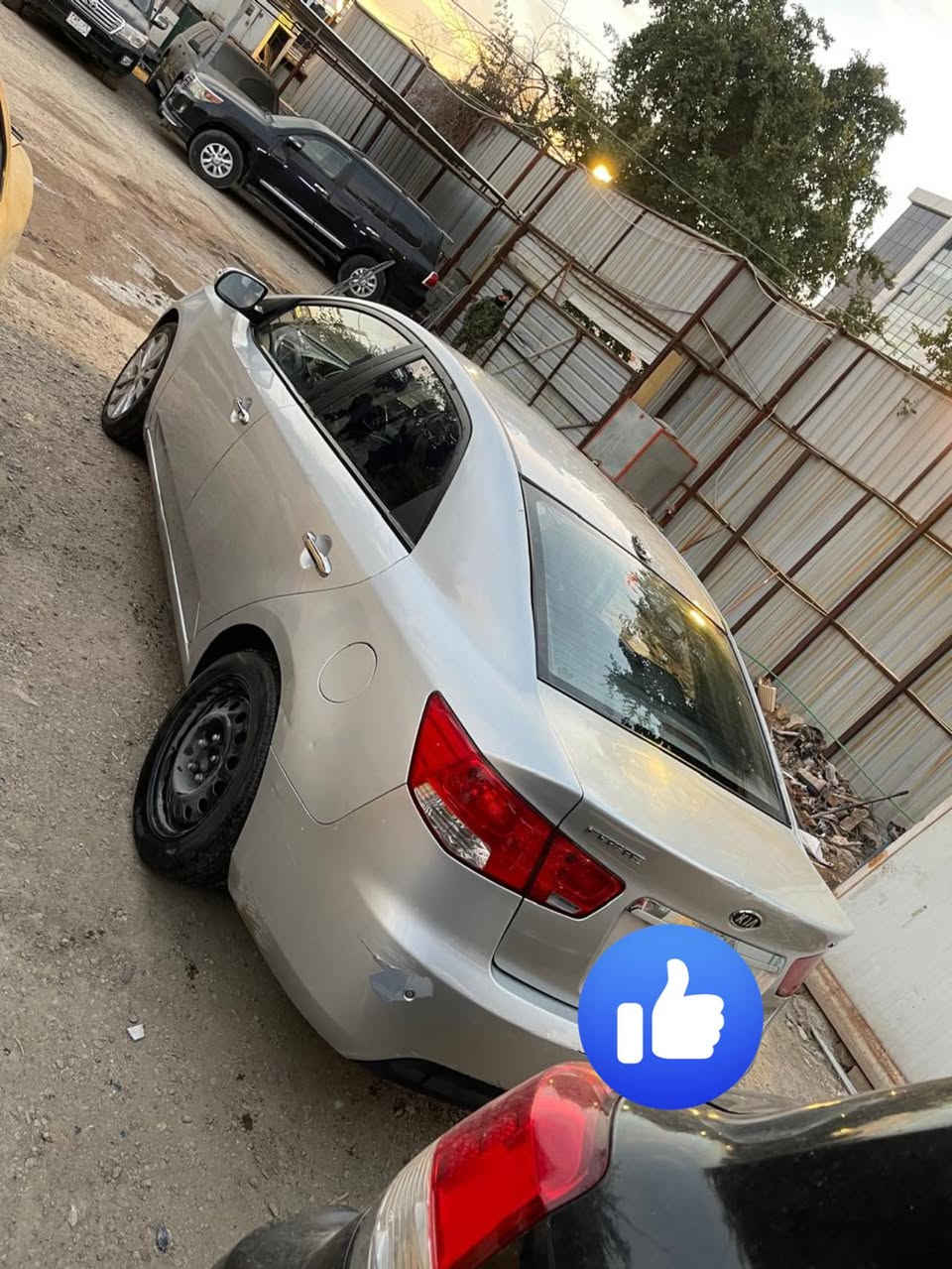 سيراتو 2012  ادوات متوأم رقم وسنوية بغداد
 كصه قمارة 
بيها قطع صبغ  
فول مواصفات عدا الفتحه  
بصمه تحكم استرين جهتين  اشاير بالمري كامرا حساس خلفي
مكينة 1600 
سياره حلوه نضيفه ما ناقصها شي
كير مكينة تبريد تدفئه كله مكفول
السعر 46 
مكان السياره بغداد

*********** واتساب فقط
