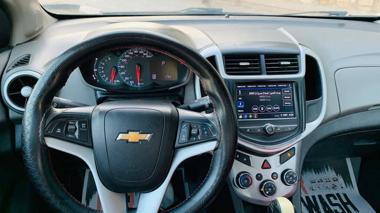 السلام عليكم من رخصة الادمن شوفرليت سونك2018 سيارة حلوة ونضيفة مكينة 1800مرغوب سيارة بيها اربع قطع والباقي مكفولة كير ومحرك شرط الفحص سيارة رقمها بغداد مشروع وطني قبل 4 ايام سويت رقمها بأسمي سيارة رايدها 85وبيها مجال قليل للطيبين للاستفسار ***********
