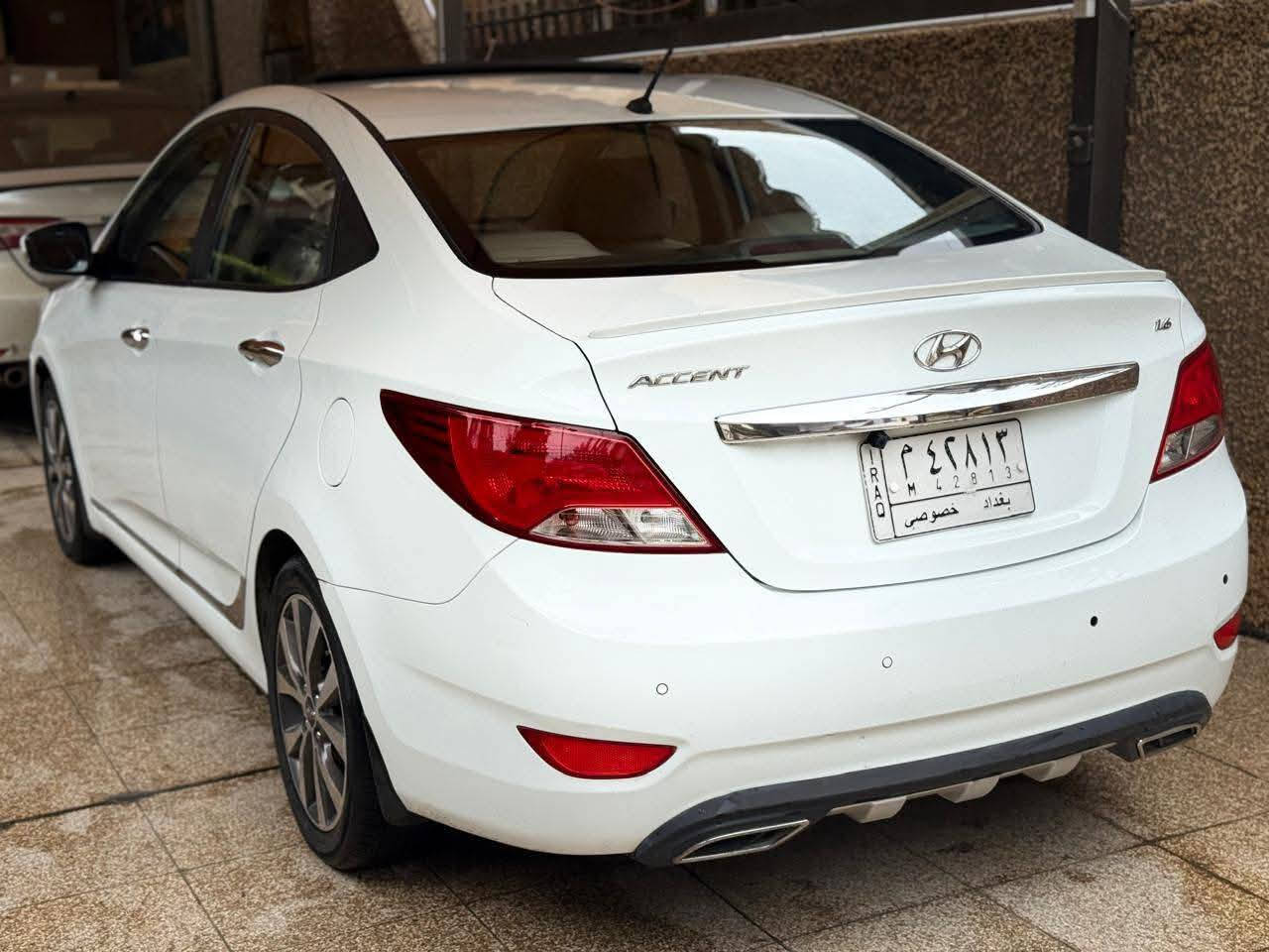 حالة طارى عندي ب 60 ورقة اكسنت خليجي
اني مكفول ب نشر الي يريد يتصل واتساب و رقم موجود
***********
  هونداي اكسنت وكالة خليجي فول
محرك 1600 
فتحة سقف
 لايت لد
 بك لايت لد 
( مكفولة من الصبغ فقط الدعامية الامامية ) 
ماشية 86 الف كيلو
رقم صاحب سيارة
***********
