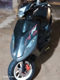 ماكس عدلة للبيع السعر 450 وبيها مجال لاستفسار الاتصال بالرقم 077169381...