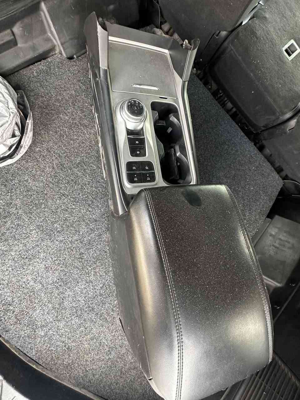 فرس فورد اكسبلورر 2020--2024  جديد مال كصة كامل الملحقات والتحكمات متوفر توصيل السعر 750 الف


**إذا كنت صاحب هذا الإعلان وتريد حذفه لأي سبب، رجاءا أرسل رسالة إلى الدعم الفني**