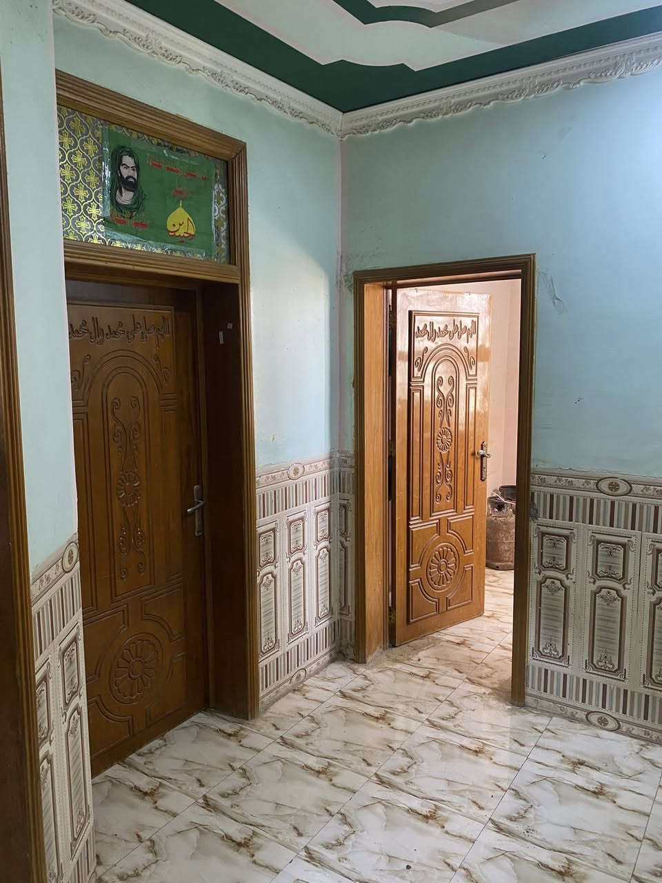 اعلان
بيت طابقين للبيع 

بناء حديث 2020

البناء طابوك صب كونكريت 

بي 4 غرف وصالتين واستقبال ومخزن 

العنوان حي الامام الرضا ع قرب المدرسة الصينية او بيت عامر 
للاستفسار الاتصال على الرقم هـ . ‭0781 146 0575‬

او مراسلتنا على الواتساب ***********

السعر 160
