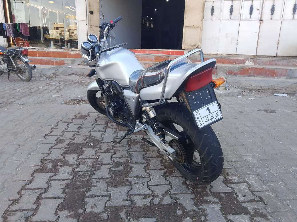 سلام عليكم للبيع 
سيبي فور جيل اول
موديل 1997
مكفوله كفاله عامه نكره سلف بكل وقت
دراجه جديده بمعنه الكليمه احلا من صور 
أوراق موجود 
سعر 16نص بيهه مجال للشراي 
مكاني كركوك 

***********📞 كركوك, العراق
