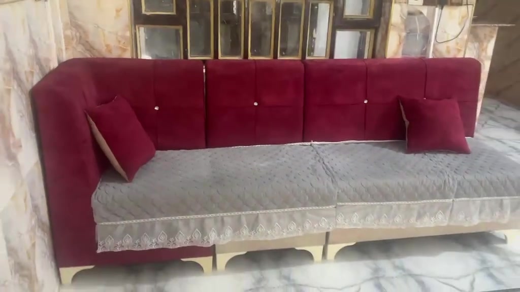 السلام عليكم تخمين للبيع
نضيفات مابيهن اي شي جدد وبسعر اخو البلاش 

سبب البيع تغير ديكور لا اكثر 

السعر ٥٥٠ اثنينهن *********** للتواصل بي واتساب هم
