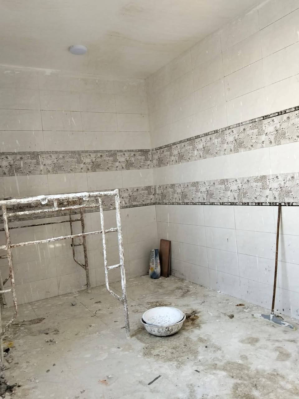 بيت 120م زراعي بسديناويه 
بضهر مدرسة صفي الدين قرب مجمع بشير 
طابوك كونكريت بيت جاهز وفارغ حالياً 
السعر 55 وبيه مجال الإستفسار أكثر 
الإتصال أو المراسله 
***********
مستعدون الاستقبال عروضكم للبيع وشراء العقار
