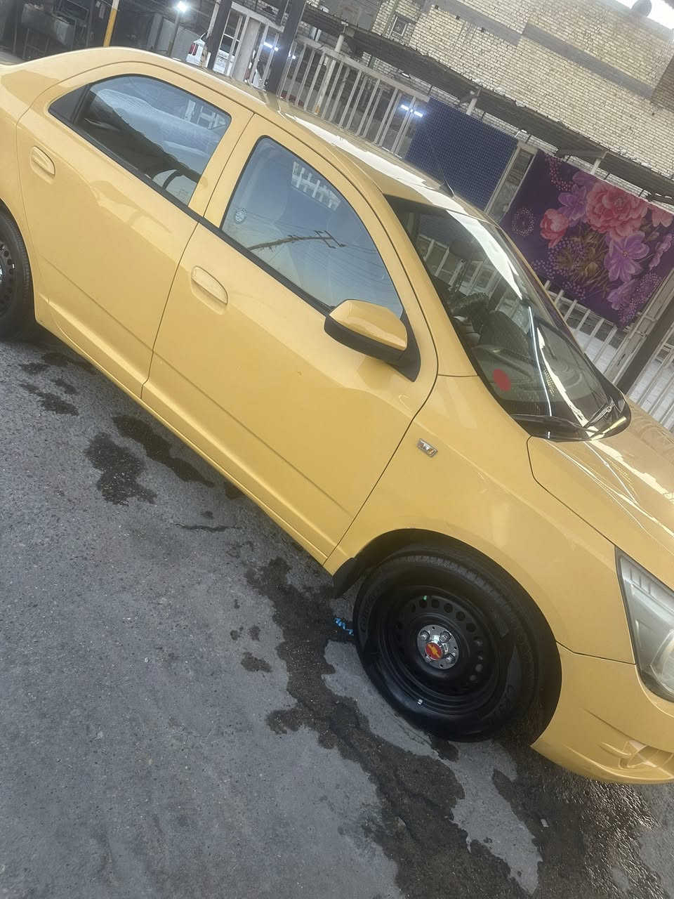 السلام عليكم السيارة 2017 ماشي 95 الف بلادي مابيه صبغ ولا ضربة ولا تبديل محجوزة لمصرف شهر 8 صير حرة بسم مدير مدرسة مسيحي صديقي السعر 85 مكاني بلديات شارع الغسل ***********
