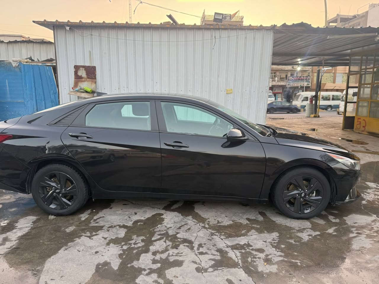 النترا موديل 22 وارد امريكي السياره كلين داخله بدون حادث
حادثها بلعراق  بنيد بدون دواخل ونصبغ وبيها شبر بلتكمه والدواسه الجوه 
مكينه 2000 دوش 
بصمه 
فتحه 
كشنات تدفئه
3 وضعيات قياده
رادارات إماميه وجانبيه
شاشه تحديد مسار
سياقه ذاتيه
تحكمات ستيرن
حساس تايرات 
كورس سرعه 
مكينه مكفوله 
كير مبدل AT
العنوان القاهره قرب جامع النداء 
السعر 137 وبيها مجال 
***********
