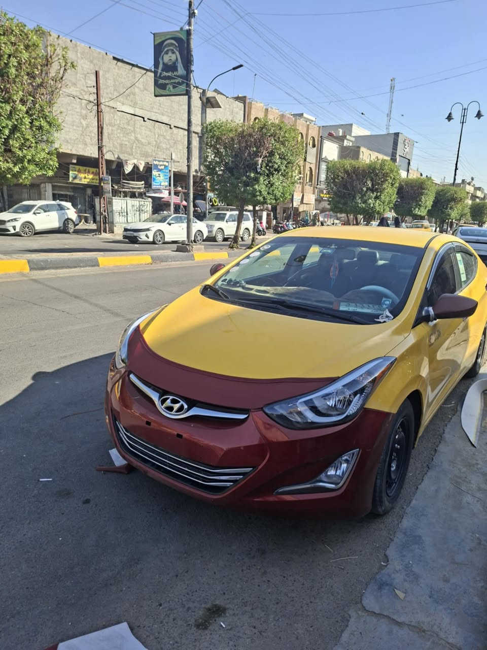 سلام عليكم الانترا 2014 سياره حلوه وكامله مكينه وكير بلصندك شادهن عله إيدي استندر حادثه جاملغ امامي مصلح حداديه حلوه تخم تاير جواه الاسفسار  مكاني صلاح الدين الدجيل ***********
