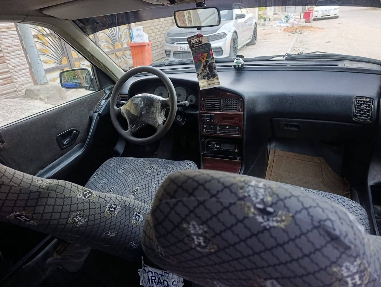 سلام عليكم بيجو بارص 2012 بيه اربع قطع صبغ بدون دواخل كير مكينه خير من الله تبريد ثلج سعر 42اوبيه مجال مكان نجف الاشرف حي صحه رقم الهاتف ***********
