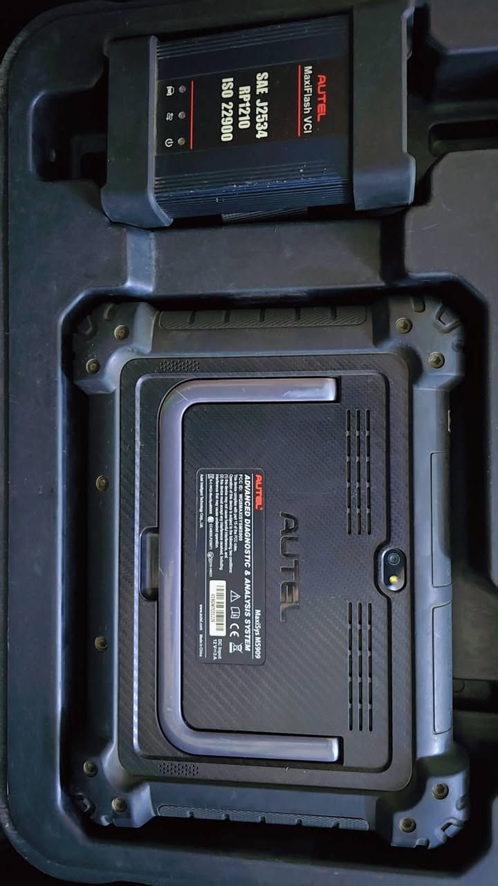 السلام عليكم جهاز اوتيل 909 غني عن التعريف فحص وبرمجة يدخل على جميع السيارات الامريكي والكوري والياباني والالماني و برمجة اون لاين برمجة رادار فحص شجري وبرمجة كافة عقول السيارة وترسيت وسبشل فكشن و تحديثه لل٢٠٢٤ ضمان شركة لمعان الوسام للاستفسار الاتصال على الرقم ***********
