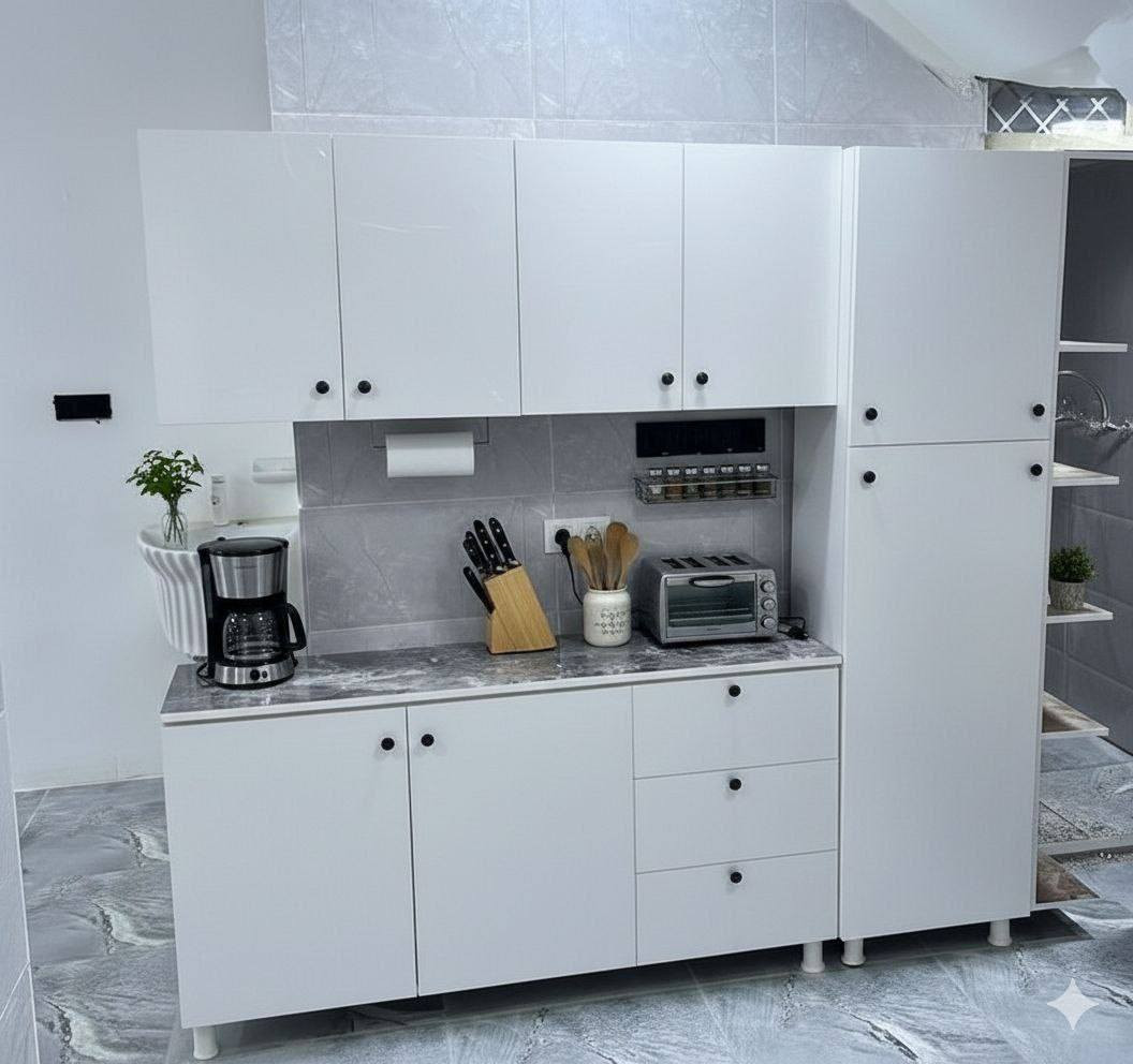 #كاونتر #خشب #mdf
القياس الكلي مترين 

متر ونص ارضي وملحق 
وفاترينا 50 سم 

مع سنك متر و20 مرمر 
السعر //350 الف 
توصيل بغداد مجاني 
محافظات حسب البعد


**إذا كنت صاحب هذا الإعلان وتريد حذفه لأي سبب، رجاءا أرسل رسالة إلى الدعم الفني**