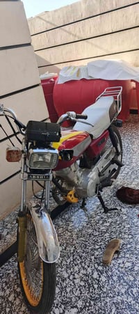 دراجه للبيع نوع ارشه أوراق مديل 20 مكلف بلنشر 07705588594