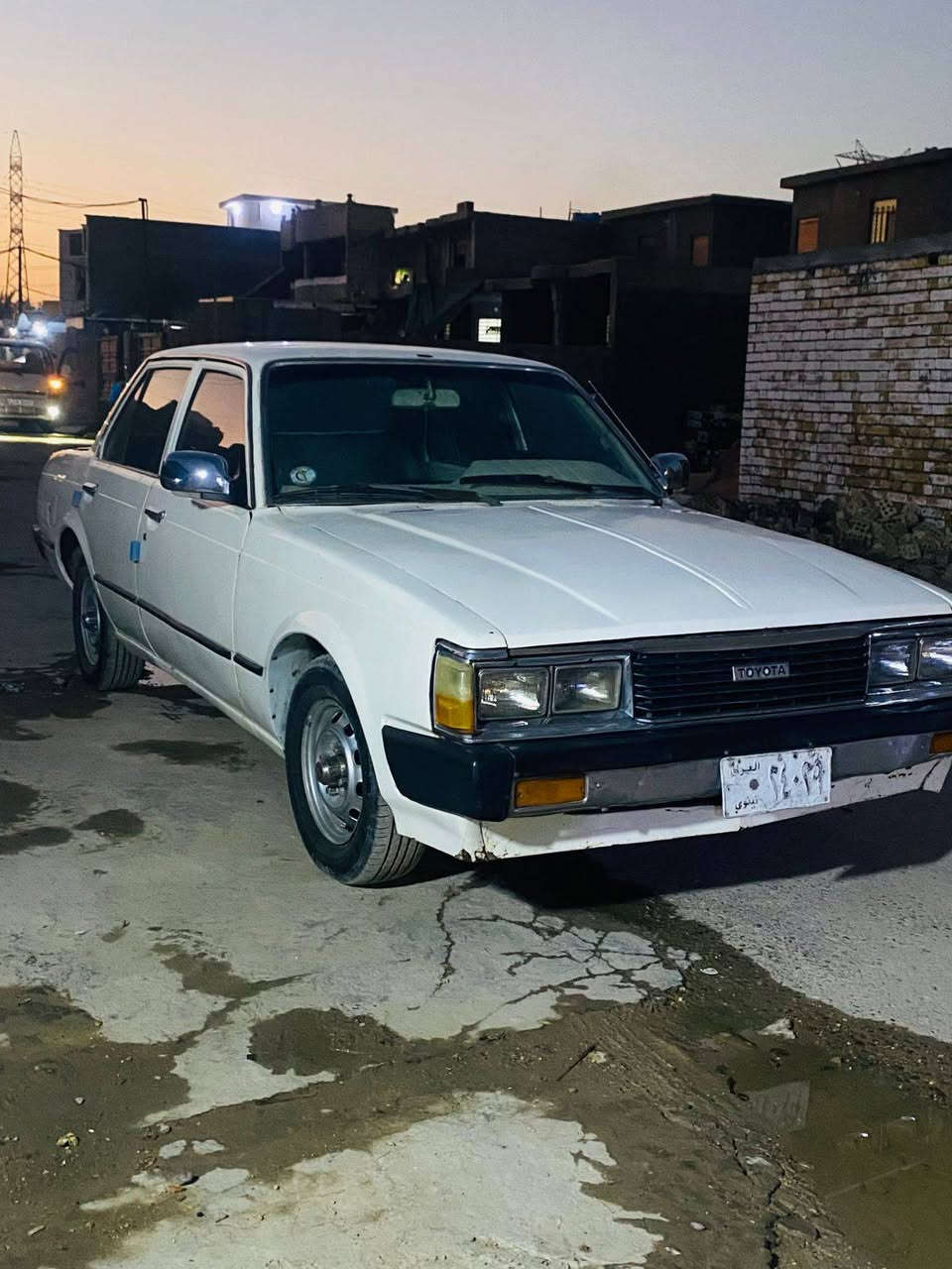 السلام عليكم سيارة كرونة مديل 1981 رقم نينوى مكان السيارة كربلاء للتواصل
*********** واتساب بي
