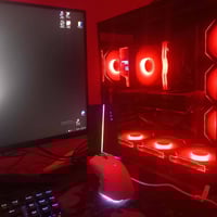 مكلف بالنشر .. . . . .PS كامله للبيع  شاشه من شركه msi  180hz 2k ماوس ...