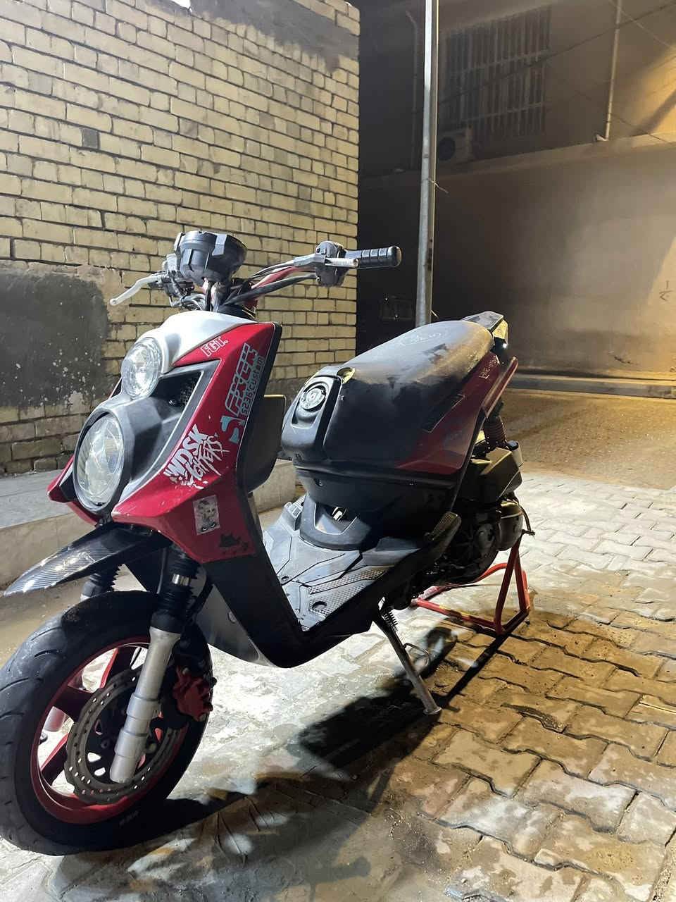 #للبيع سكنز جبلي  كفاله  بيهه تزويد خارجي صارله شهرين من نازله رمبه الدراجه خير من الله الشراي يجي خاص ***********
