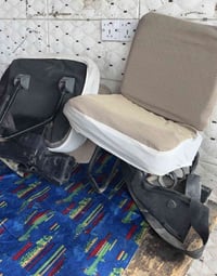 كشنات قلابيات  زوج 07707246162 سعر 125)اكو توصيل