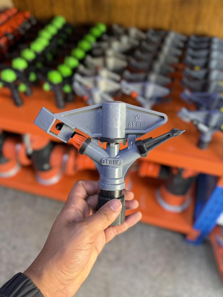 السلام عليكم توفر لدينا بضاعه تركيه.
قفل 2 نص تركي اكنور 4000

نوزل اصفر نص فره 2500

نوزل برتقالي  1500

نوزل اسود. فتحه صغيره 1500

نوزل رصاصي اكنور تركي 1500
نوزل احمر 1500
العنوان موصل الجديده محلات صالح المناوي 

رقم الهاتف ***********

*********** فقط واتساب بي كورك
