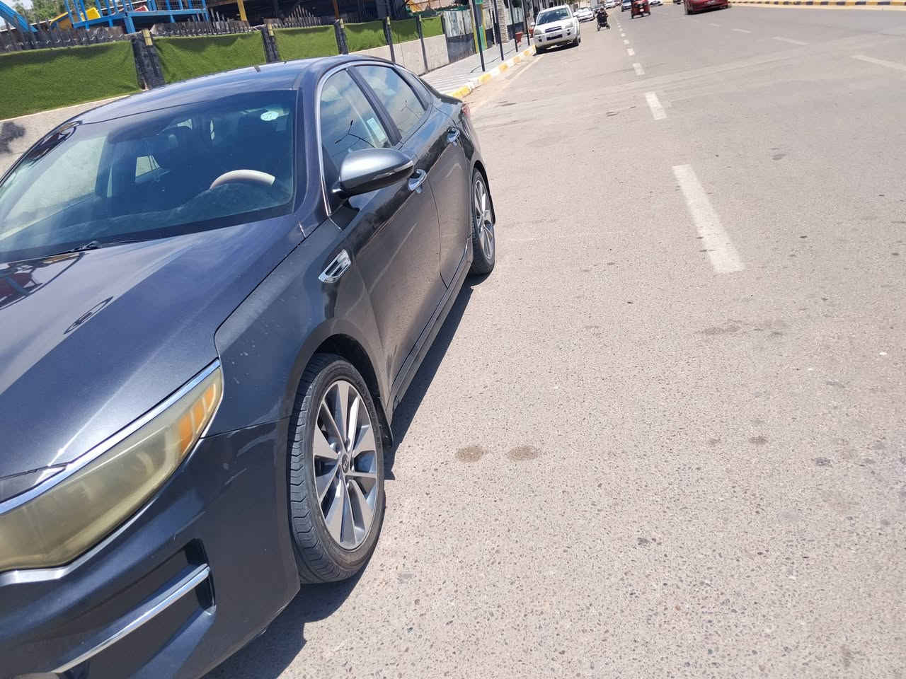 سياره
اوبمتا موديل 18
وارد امريكي 
ضربه بس جاملغ من جهة السائق 
رادار جانبي 
سبورت 
محرك 2.4 لتر GDI، 4 سلندر.
قوة 185 حصان.
عزم 241 نيوتن.م
ناقل حركة أوتوماتيك 6 سرعات.
دفع أمامي (FWD).
جنوط ألمنيوم 18 إنج.
مثبت سرعة.
كاميرا خلفية.
حساسات خلفية.
 جلد مع قماش 
شاشة لمس مع بلوتوث وUSB وAUX.
رقم شمالي 
سياره بأسمي 
***********
الموقع بغداد

