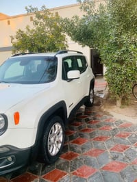 للبيع جيب امريكي 2016 حادث جاملق وبنيد  السعر: 105 وبيها مجال  0781557...