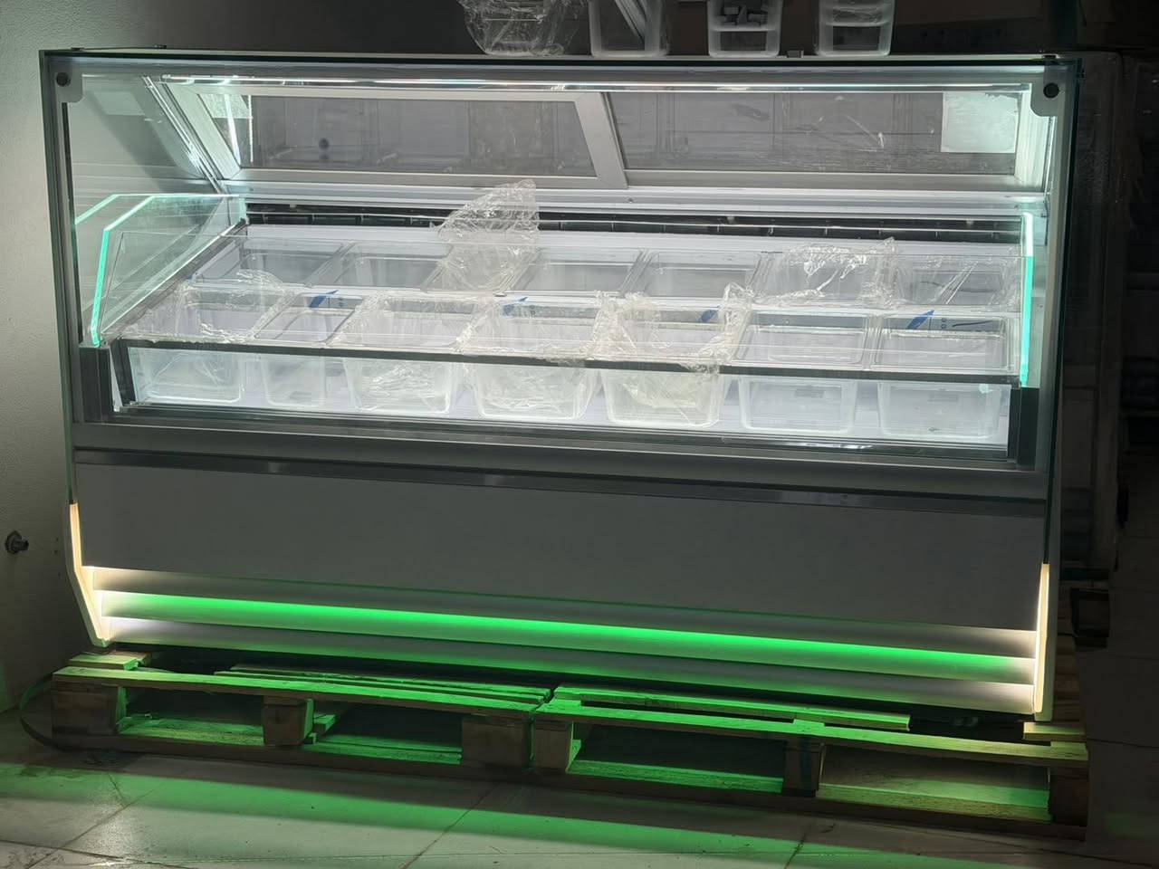 عاریضە ایس کریم
مترین
دبل کمبریسەر
ثری دی


**إذا كنت صاحب هذا الإعلان وتريد حذفه لأي سبب، رجاءا أرسل رسالة إلى الدعم الفني**