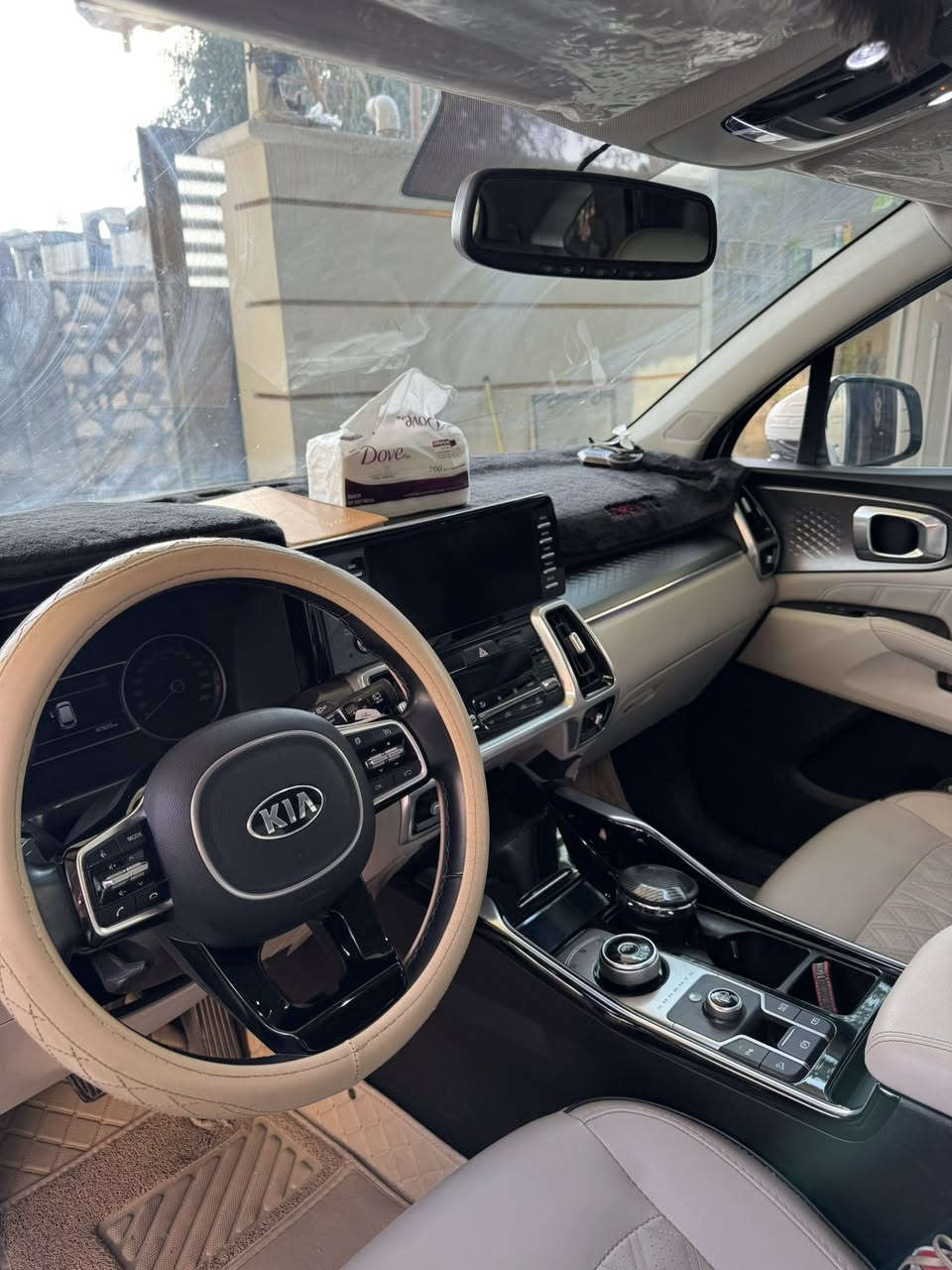 السلام عليكم سورنتو 2021  6 سلندر خليجي مكفوله كفاله عامه
ضمان الدوليه اخت الزيرو ماشيه 47k
شرط ما مفتوح بيه اي برغي أطارات ودسكات الشركه 
(مواصفات)
بانوراما
بصمه
تشغيل عن بعد
كير ماوس
سايد بريك كهرباء
اوتو هولد
حساسات كامله أمامي خلفي
مانع انزلاق
جنطه كهرباء
بردات اصليه
الزجاج اربعه اوتو مع الصعود بل ريمونت
كامرات 4  360 عمل الأمارات
المرأة الداخليه عاكس لضوء
5 ويل كاب 
وباقي المواصفات المعروفه لسورنتو
السعر280 ورقه قابل لتفاوض
للاستفسار الأتصال على الرقم ***********
