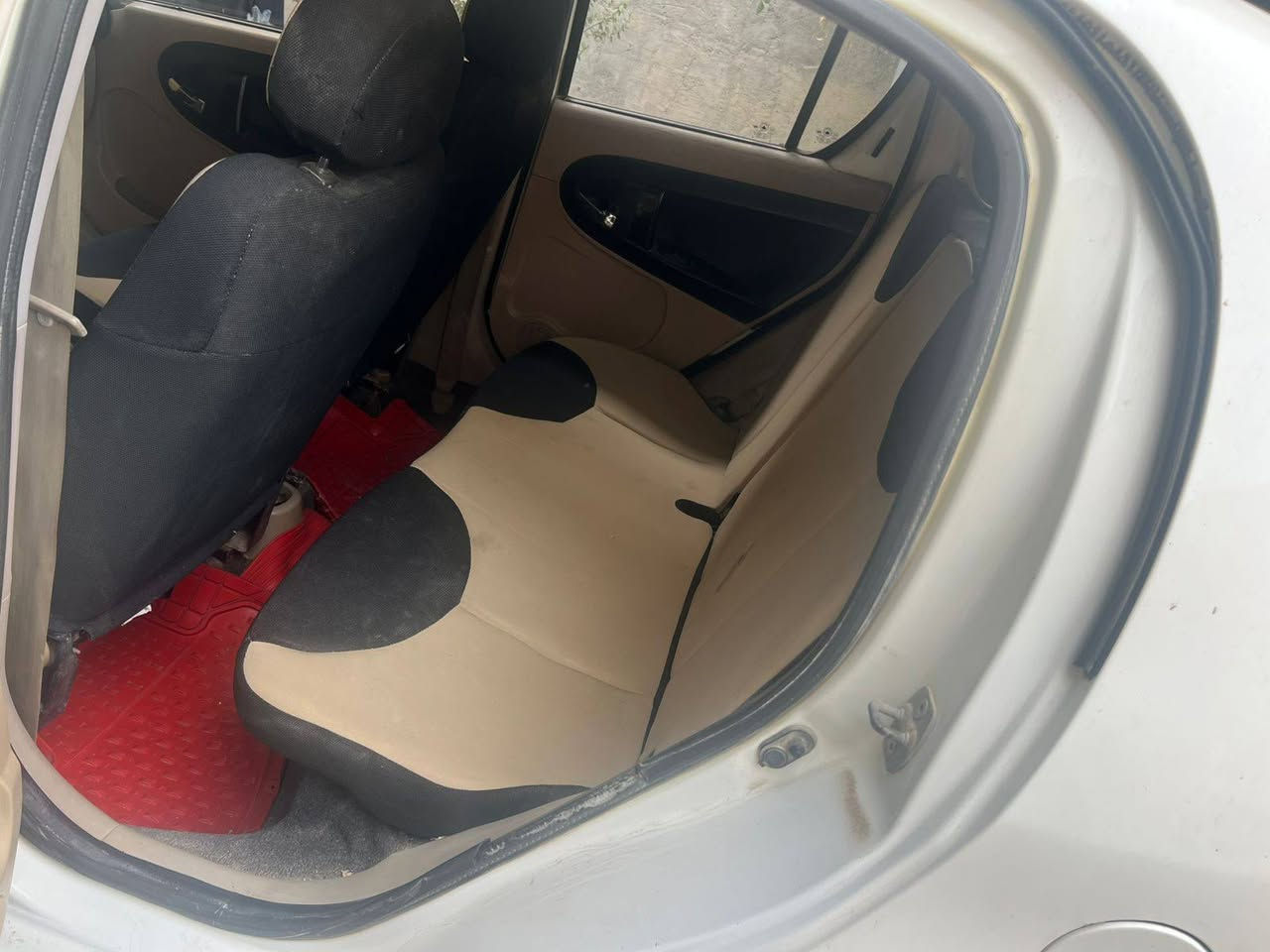 2013 جيلي  باندا   رقم بابل باسمي  كهربائيات شغاله جديده وعلئ اخر حبايه متحتاج ربع تذب عليها مكانها كربلاء  السعر اتصل وتدلل  ***********
