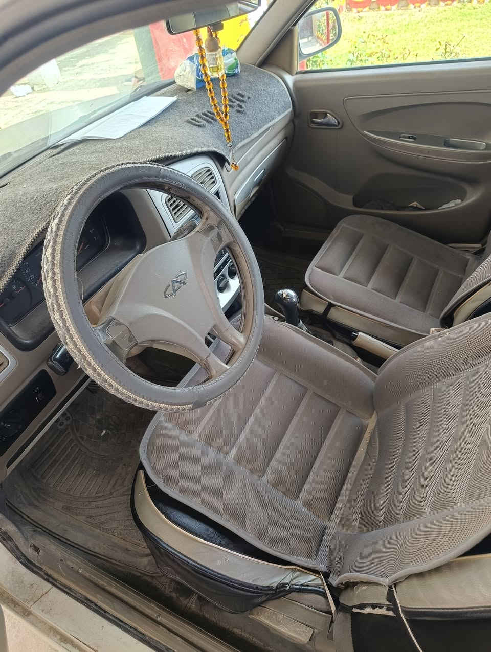 شيري كوين 2010 سنوية لل 27 السعر 33 او مراوس حسب القناعة للاستفسار خاص او اتصال
***********
