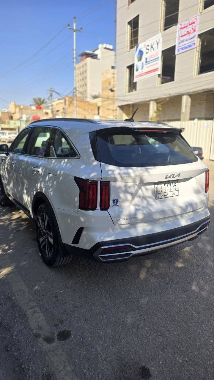 سورنتو 2023 خليجي،كفاله  مرقم بابل، السيارة ماشية 46,600 كم.
محرك 6 سلندر، 7 راكب، تبريد 3 قطع.
كير ماوس، سايد بريك بصمة، شفتات بالستيرن، كاميرا.
دواسة، جنطة ذكية، تشغيل بصمة، أبواب 4.
وضعيات قيادة، مراي شفط وإشارات، حساسات أمامية وخلفية.
*********** كربلاء, العراق
