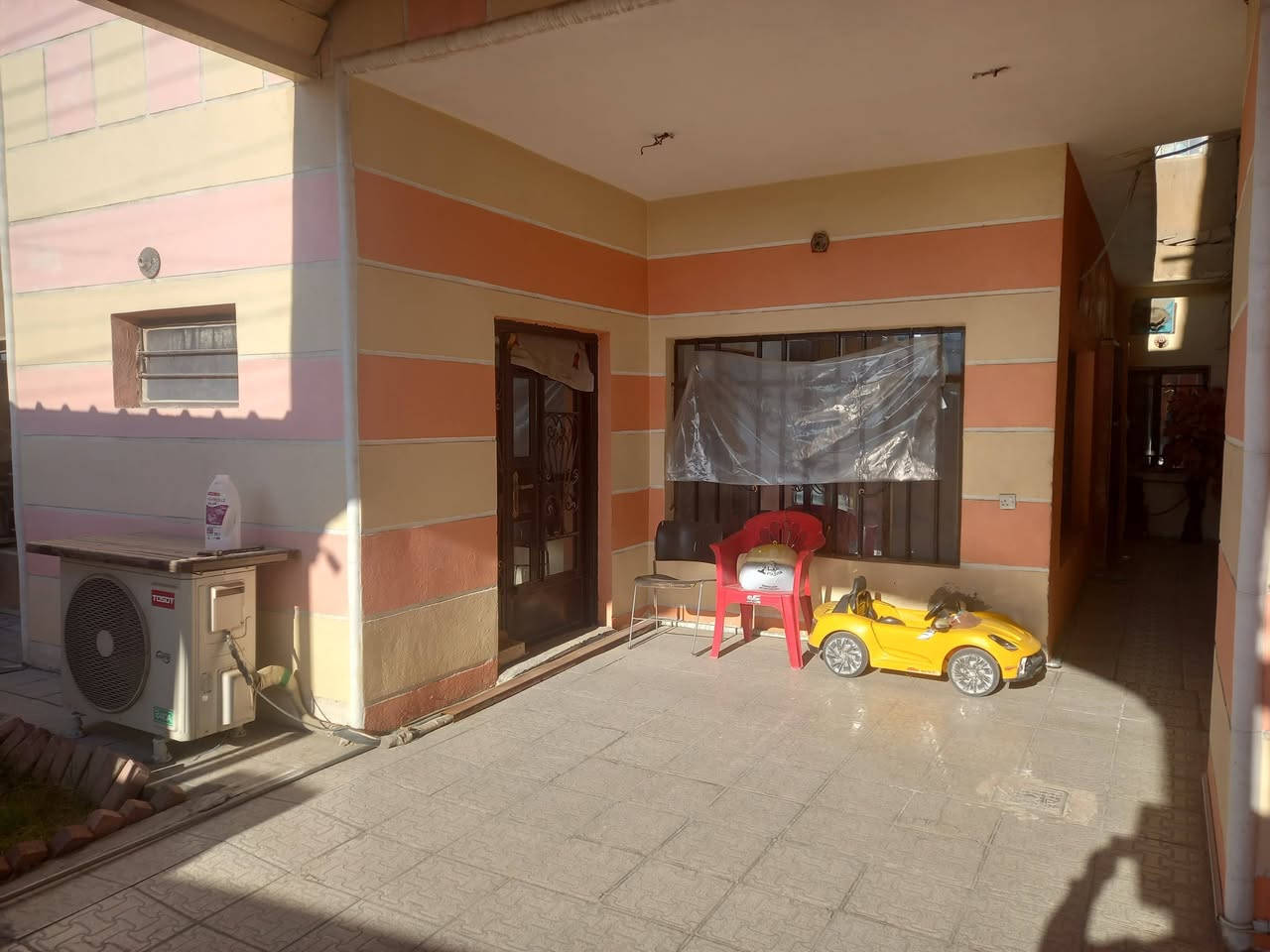 بيت للبيع
المساحة ١٨٠ متر مربع

الواجهه ١٠ متر

النزال ١٨ متر

طابق ونصف

طابو صرف 

للاستفسار الاتصال عل الرقم التالي 

***********
