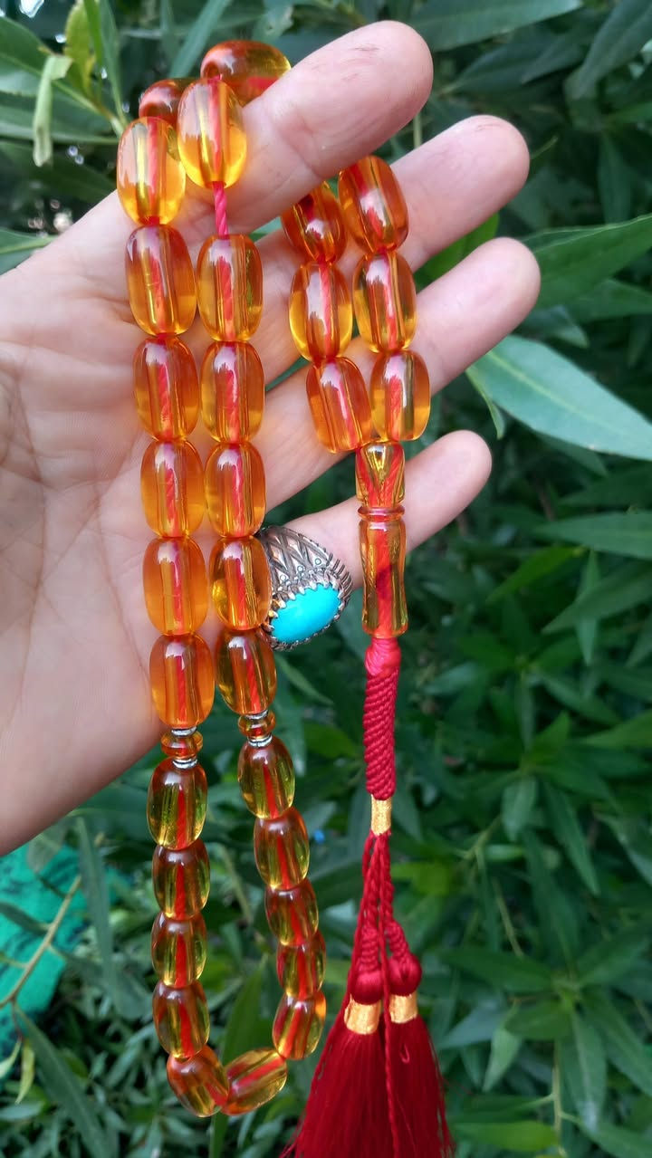 سلام عليكم
جمعه مباركه على الجميع  
شهر رجب مبارك عليكم 
الى كل الاعضاء المحترمين سندلوس المانيه قديمه خراطه النجف بيت عنوز عطاب فول نظافه واحد على واحد الشاهد ثقبين الوزن ٦٤ غرام الحجم ١٨ الطول على ١٣  مسبحه طويله السعر ١٧٥ الف عراقي للاستفسار موجود خاص اوالاتصال على الرقم ***********يوجد وتساب لعيون عشاق نوادر النجفي
