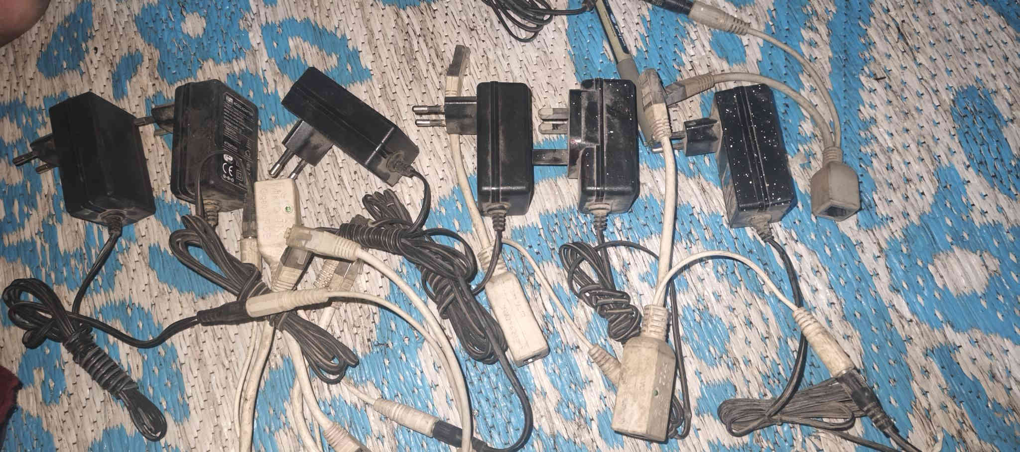 سلام عليكم 
روكتات xw عدد ٤ 
انجكترات مع محولات 24 v عدد ٦
فلات LHG 5 عدد 4 
دش انتي انويز ١
دالتا لنك حجم 31 عدد واحد
سيسكو 2950
سيسكو 2960
سويج دي لناك 
عنوان بغداد توصيل موجود ***********
