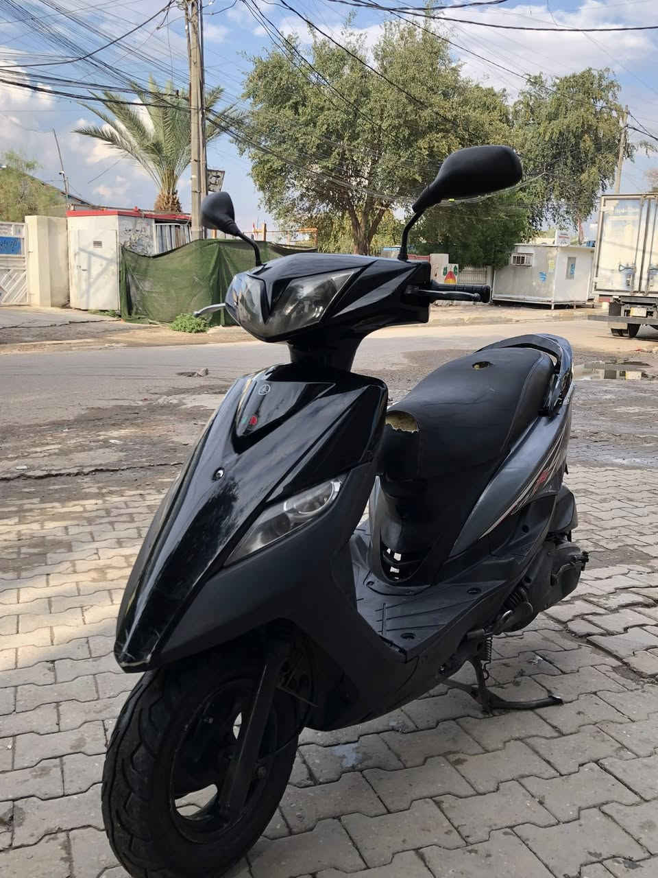 سلام عليكم دراجه ثعلب للبيع الدراجه كلش نضيفه واي نقص مابيه دراجه كله بلاديه كهربائيات كله شغاله تاخذه كلشي متصرف عليه هورن شغال سلف هندر لايت سكنات اشاير كله شغاله الدراجه مال رمبه صارله 3اشهر من نزلته كابريتر بلادي الدراجه ممفتوحه جيب الف فيتر وتعال افحص سعر 700 وبيه مجال مكاني بغداد الحريه للاتصال ع الرقم ***********
