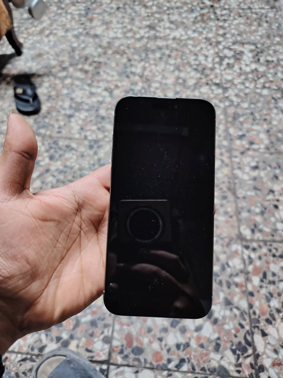 سلام عليكم
15برو ماكس شرق اوسط ماستر بطاريه 86 ذاكره 256
جهاز مبدل شاشه اصليه من ابل وضهر اصلي من ابل 
سعر 775 وبي مجال مكاني بغداد بلديات ***********
