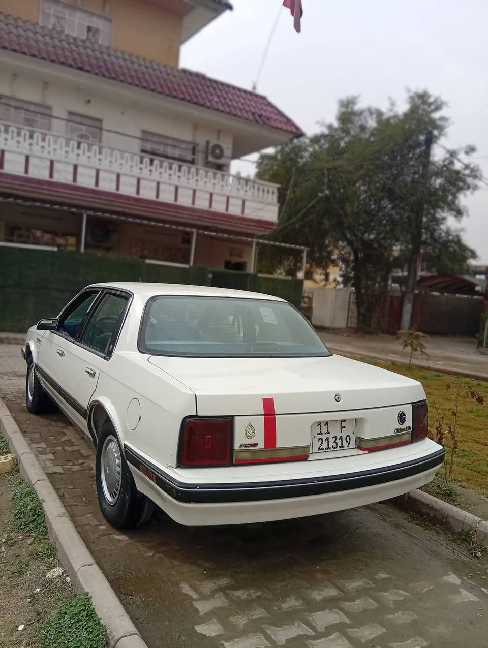 السلام عليكم اولدز 1990رقم بغداد نكليزي تحويل ثاني يوم سياره تخم تأير صدر جديد غرفه جديده مصبوغه جماليه العنوان بغداد غزاليه ***********
