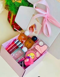 بوكسات هدايا • عيد الحب • توصيل محافظات