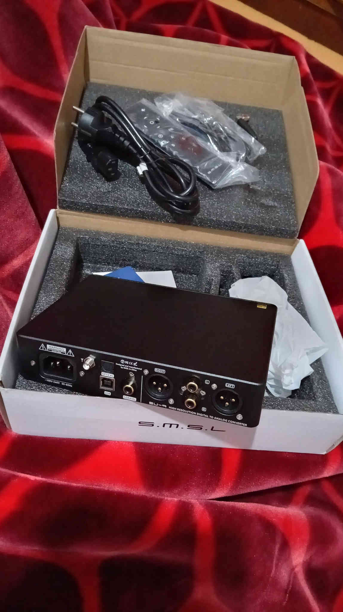 السلام عليكم متاح للبيع للتواصل ***********
