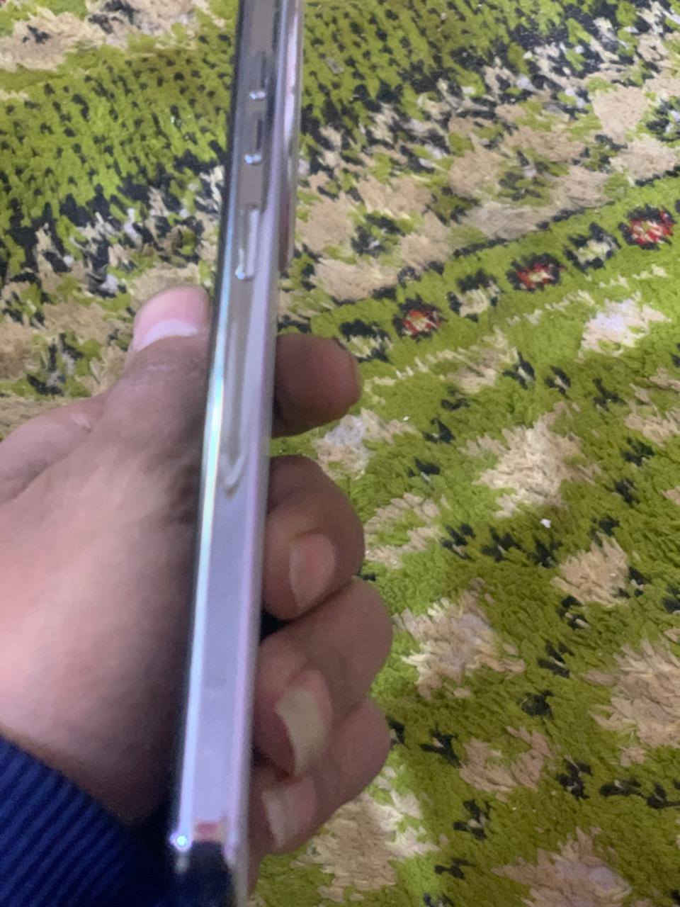 السلام عليكم TECNO CAMON 30 جهاز جديد استعماله شهره كارتون وخراضه كامله ذاكرته 256 مكاني بغداد المشتل سعره 185 وبيه مجال ويرهم امراوس *********** واني بل خدمه
