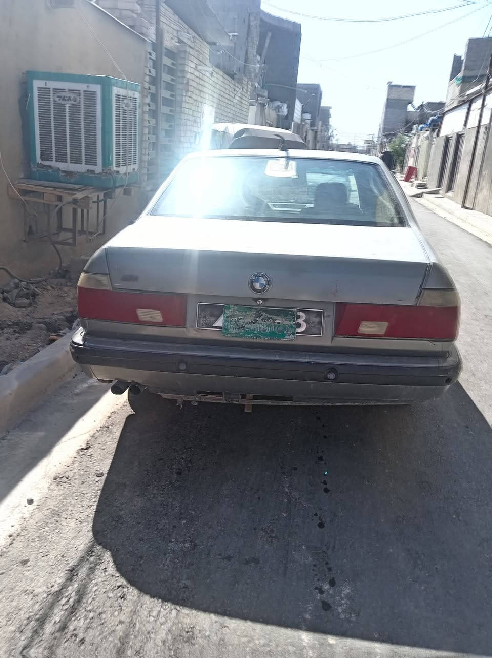 سلام عليكم سياره لبيع سياره شغاله ما بيه شي ابيع  واقع حال سياره بيهة وكاله وصاحب الوكاله بل زعفرانيه ماندله موجوده الوكاله مال صاحبهة الشرعي ولمستمسكات مال ابو الوكاله ابيع كوم حديد مكاني بغداد حي اور سعر 9تصال عل رقم ***********
