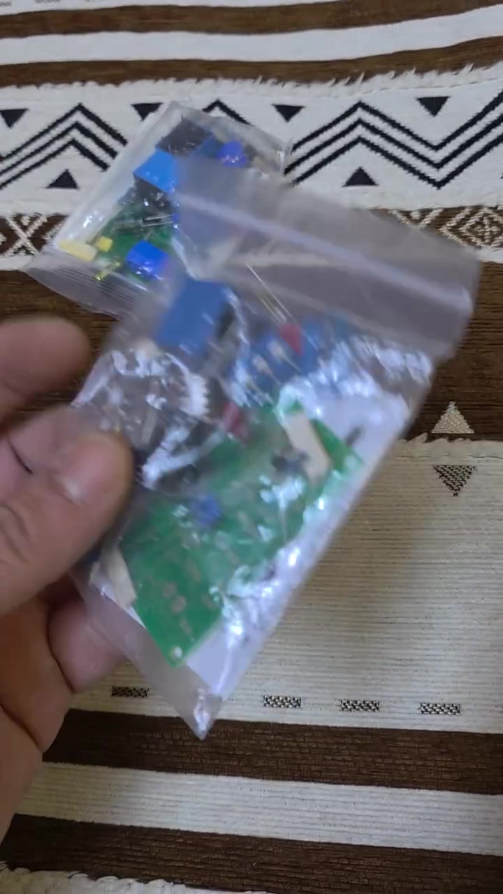 قطعه ٥


**إذا كنت صاحب هذا الإعلان وتريد حذفه لأي سبب، رجاءا أرسل رسالة إلى الدعم الفني**