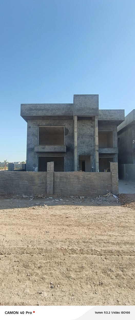 ‏olive city 🌆 
🔹امتلك فيلا احلامك واستثمر معنا
 بمقدمة 3 دفاتر و70 ورقة وبأقسام مريحة بعد الإستلام 🏢🔑
▫️مساحة 250م 
▫️نظام تدفئة مركزيه 
▫️نظام تبريد مركزي 
▫️واجهة عازل فيلين 
🔹لمعرفة جميع التفاصيل تواصلوا معنا 
***********
🔹🔹🔹🔹🔹🔹🔹
ئۆلیڤ سیتی 🌆

خاوەنی ڤێلای خەونەکانت بە و لەگەڵ ئێمە وەبەرهێنان بکە!

بە پارەی پێشەکی بە بڕی ٣٧٠ هەزار دیناری عێراقی و شوقەی ئارام لە دوای داگیرکردن. 🏢🔑

▫️ڕووبەری: 250 مەتر چوارگۆشە
▫️گەرمکەرەوەی ناوەندی
▫️ساردکردنەوەی ناوەندی
▫️ڕووبەری ڤینێل ئیزۆل کراو

بۆ هەموو وردەکارییەکان پەیوەندیمان پێوە بکەن.
***********
