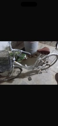 باسكل للبيع في الدوانيه بحي الوحده الباسكل نضيف سعره 70  07873568536