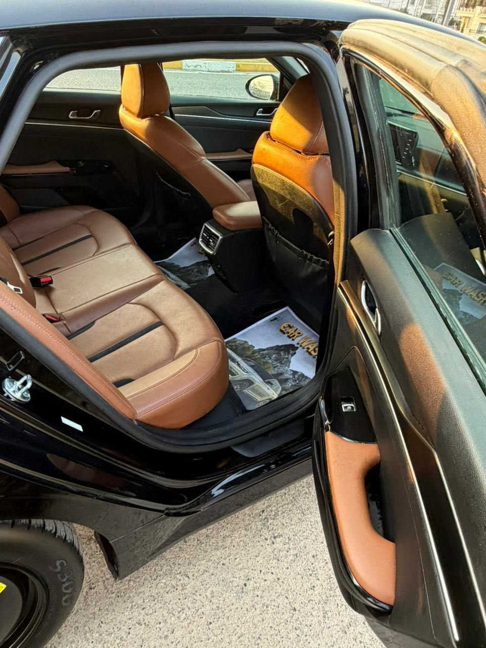 كيا K5 GT موديل 2023 
محرك: 2.5  turbo 
٢٩٠ حصان
مواصفات GT فول
السيارة بيهه قطعة وحدة
السعر : ١٨٨ 
للأستفسار : ***********
