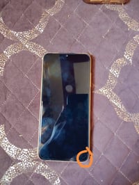 ماجيك 15c • ٦٤ • شاشة متضررة