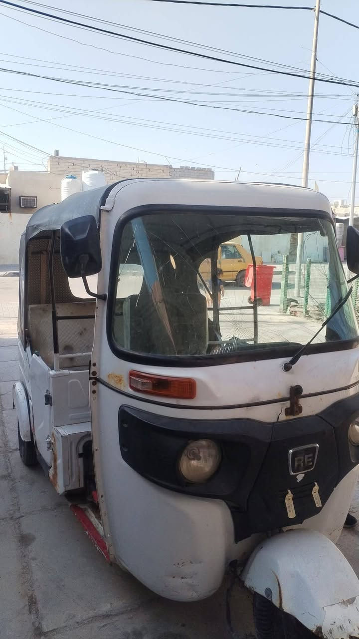 السلام عليكم اخوان تكتك باجات للبيع 21 رقم وسنويه تحويل ثاني يوم تكتك كدام عينكم حته غسل ما غاسلها شتريتلي سياره وتركتها يرادلها شويه ترتيب لان انا ما اعرف ارتب السعر خاص وبس الشراي يخابر او يراسل فدوه رحتلكم ما متوفر فيس فقط رقم اتصال او واتساب مكاني البصره القبله وبخدمتة الشراي ***********
