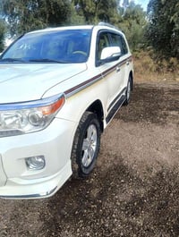 لاندكروز • ٢٠١١ • ٨ سلندر