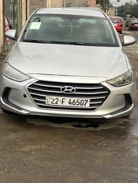 النترا موديل 2017 رقم اربيل هرتها ماساقطة سيارة بيها اربع قطع صبغ مكان...