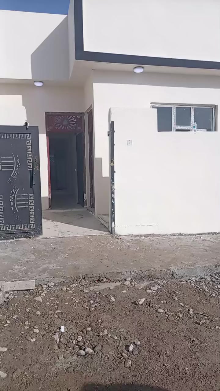 سلام عليكم بيت ١٠٠متر للبيع
10 أمتار مربع 10x10
التفاصيل اتصل على هذا الرقم
***********
