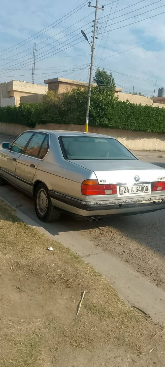 بي ام 730 رقم دهوك بسمي سياره جاهزه من كولشي كير محرك تبريد مصبوغه عام جماليه لا حدث ولاضربه دبل جام مثبت سرعه سلايت 3 طكات سنويه 28 بغداد حي العامل رقم صاحب سياره مكلف بلنشر *********** ابو فقار سعر 62 وبيها مجال
